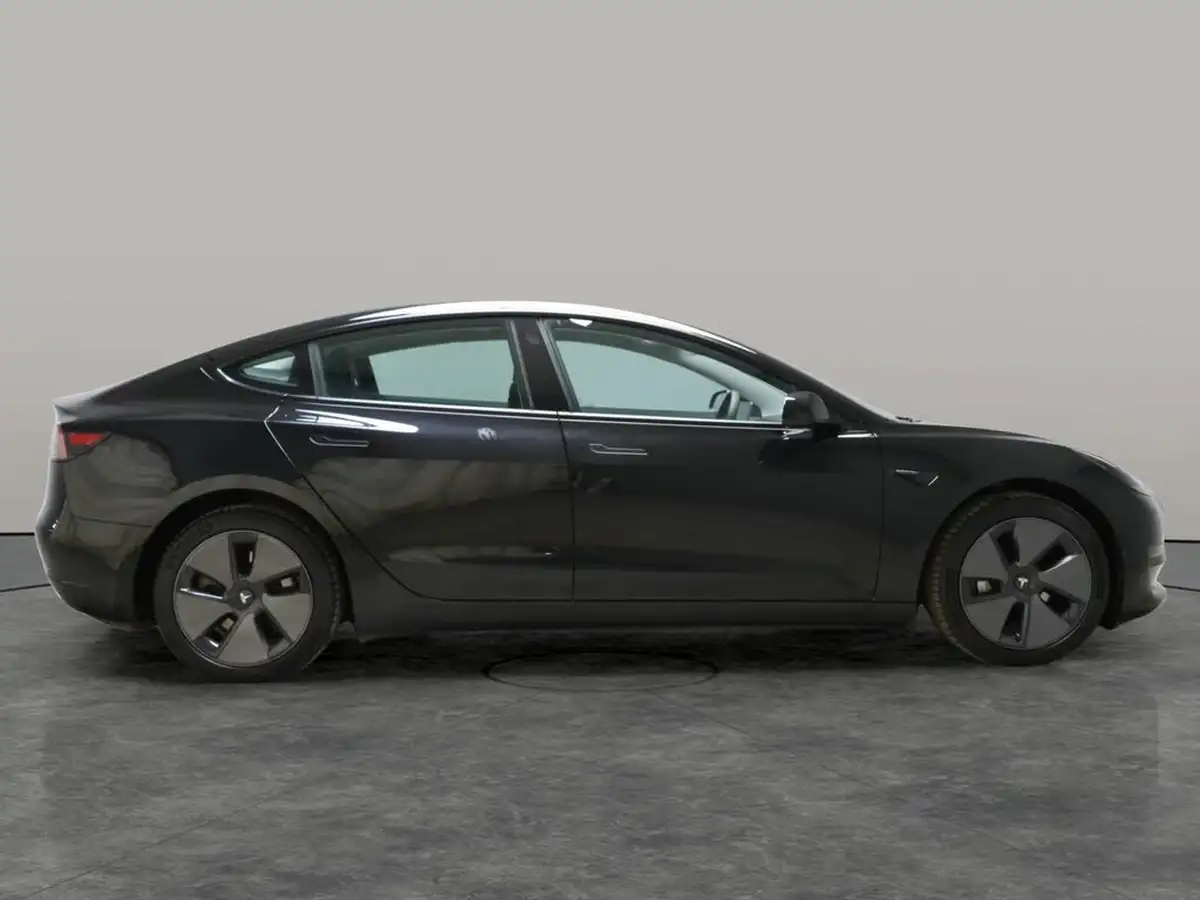 2022-tesla-model-3-e-long-range-big-10