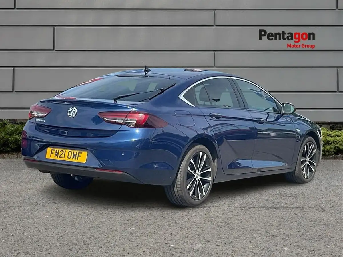 2021-vauxhall-insignia-grand-sport-15-turbo-d-ultimate-nav-big-3