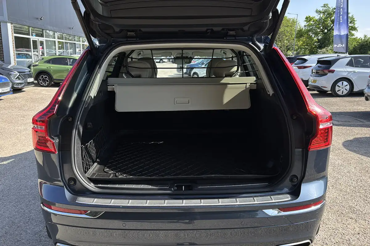 2020-volvo-xc60-20-t8-inscription-pro-big-17