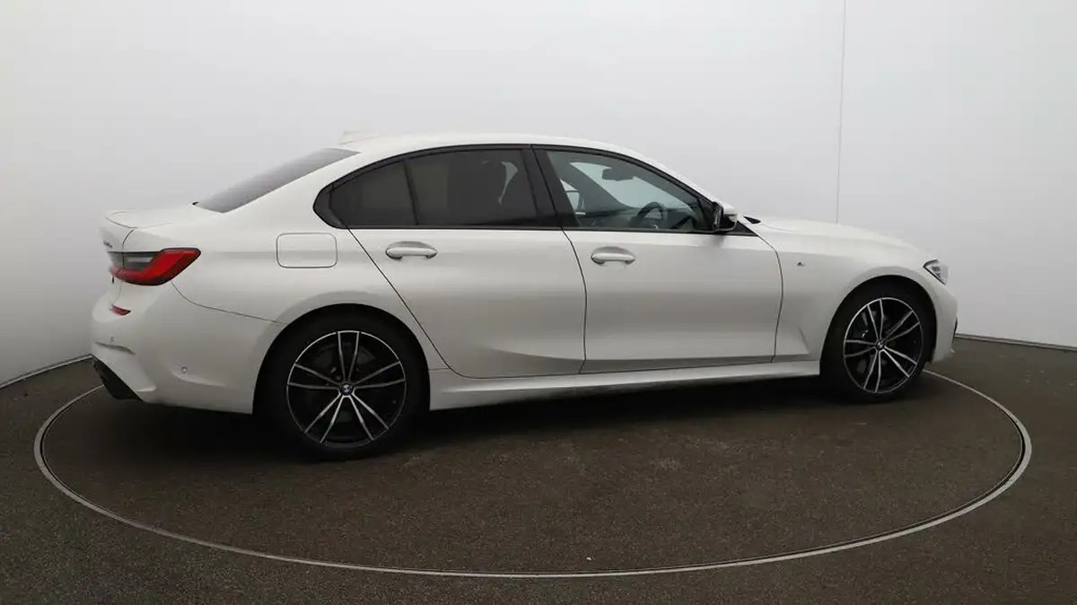 2020-bmw-3-series-20-330e-m-sport-saloon-4d-big-43