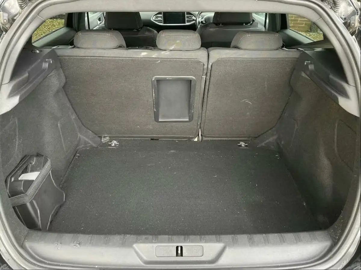 2016-peugeot-308-20-bluehdi-gt-line-20-bluehdi-eat6-big-7