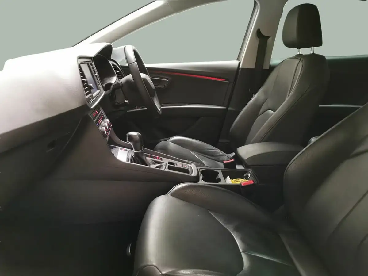 2020-seat-leon-20tdi-xcellence-lux-hatchback-dsg-big-3