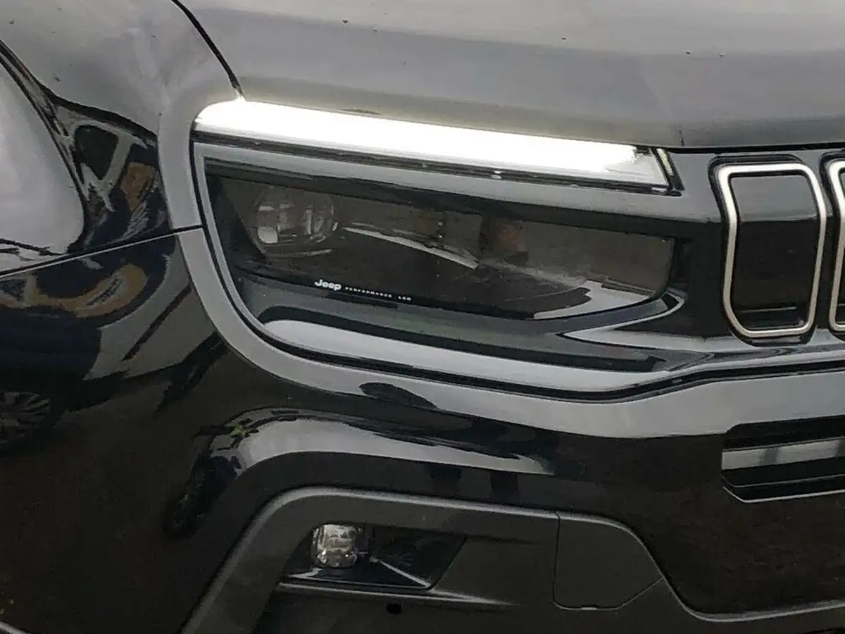 2024-jeep-avenger-12-gse-summit-e-hybrid-48v-auto-big-17