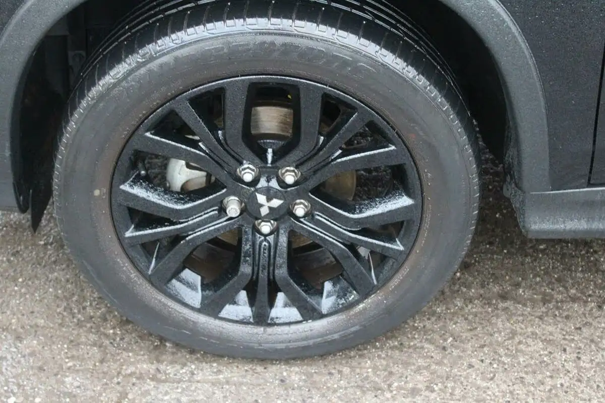 2020-mitsubishi-asx-16-black-big-15
