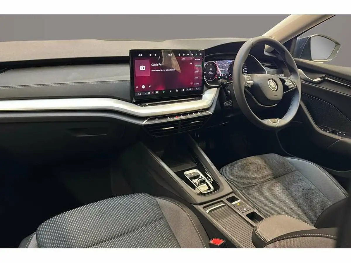 2024-skoda-octavia-20tdi-se-technology-150ps-hatchback-dsg-big-1