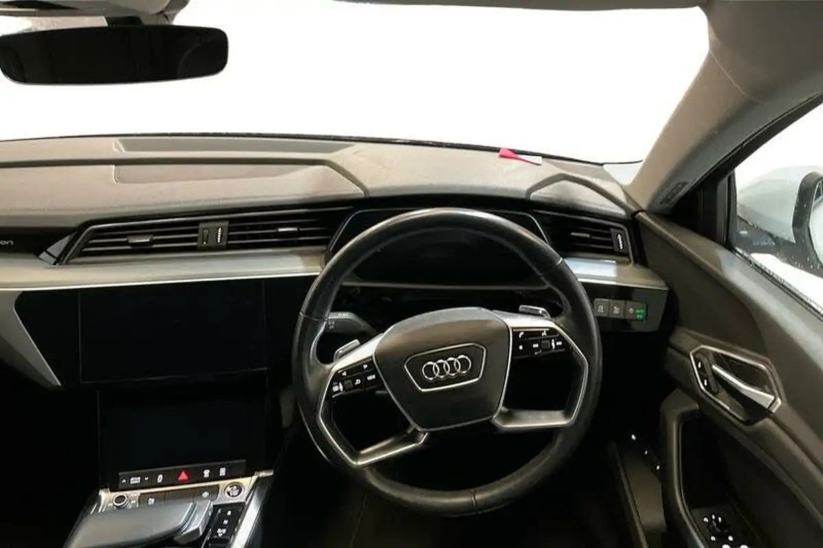 2020-audi-e-tron-50e-technik-big-10