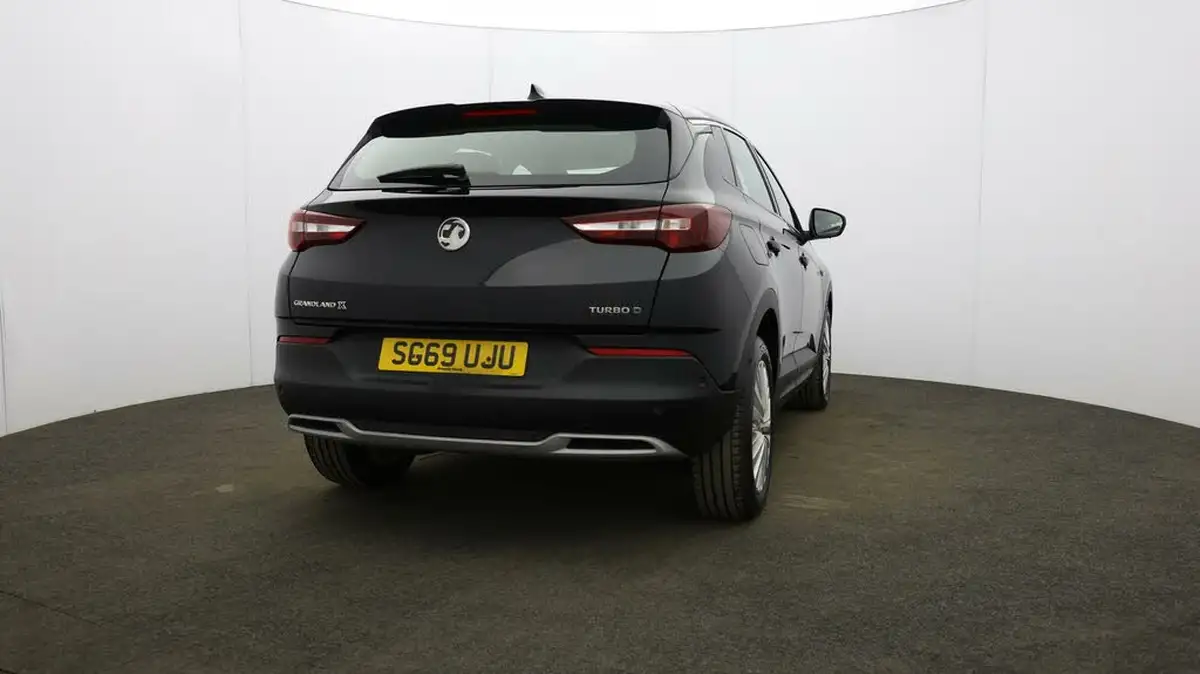 2019-vauxhall-grandland-x-15td-sport-nav-big-59