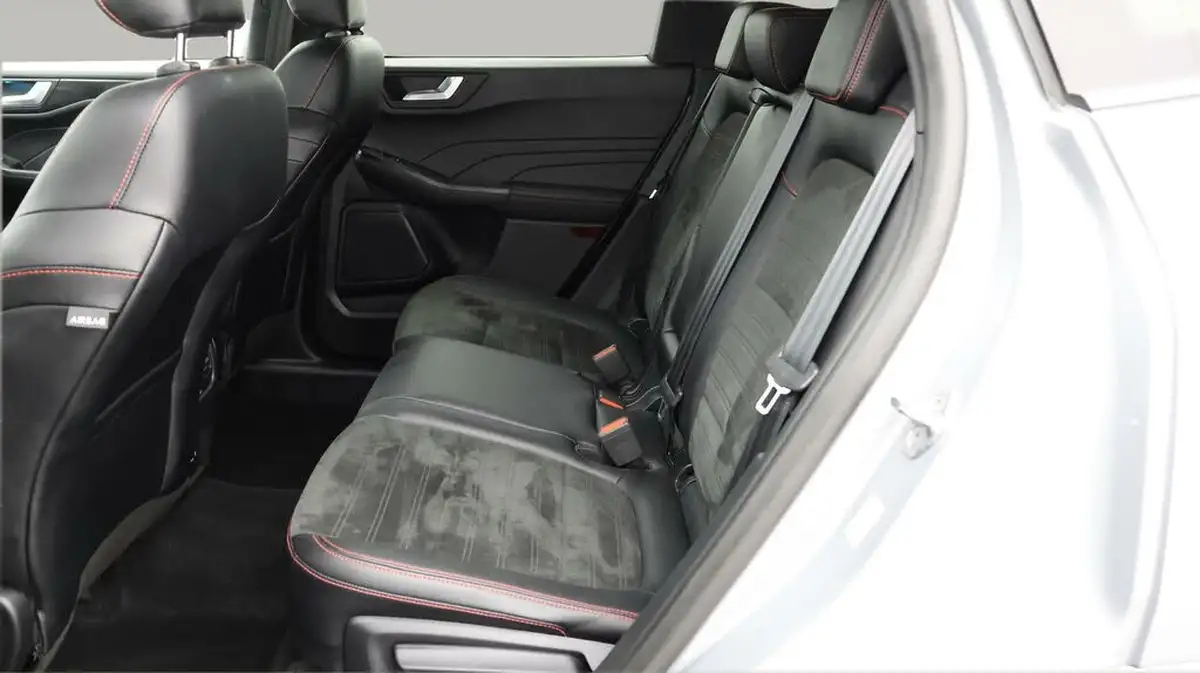 2022-ford-kuga-big-15