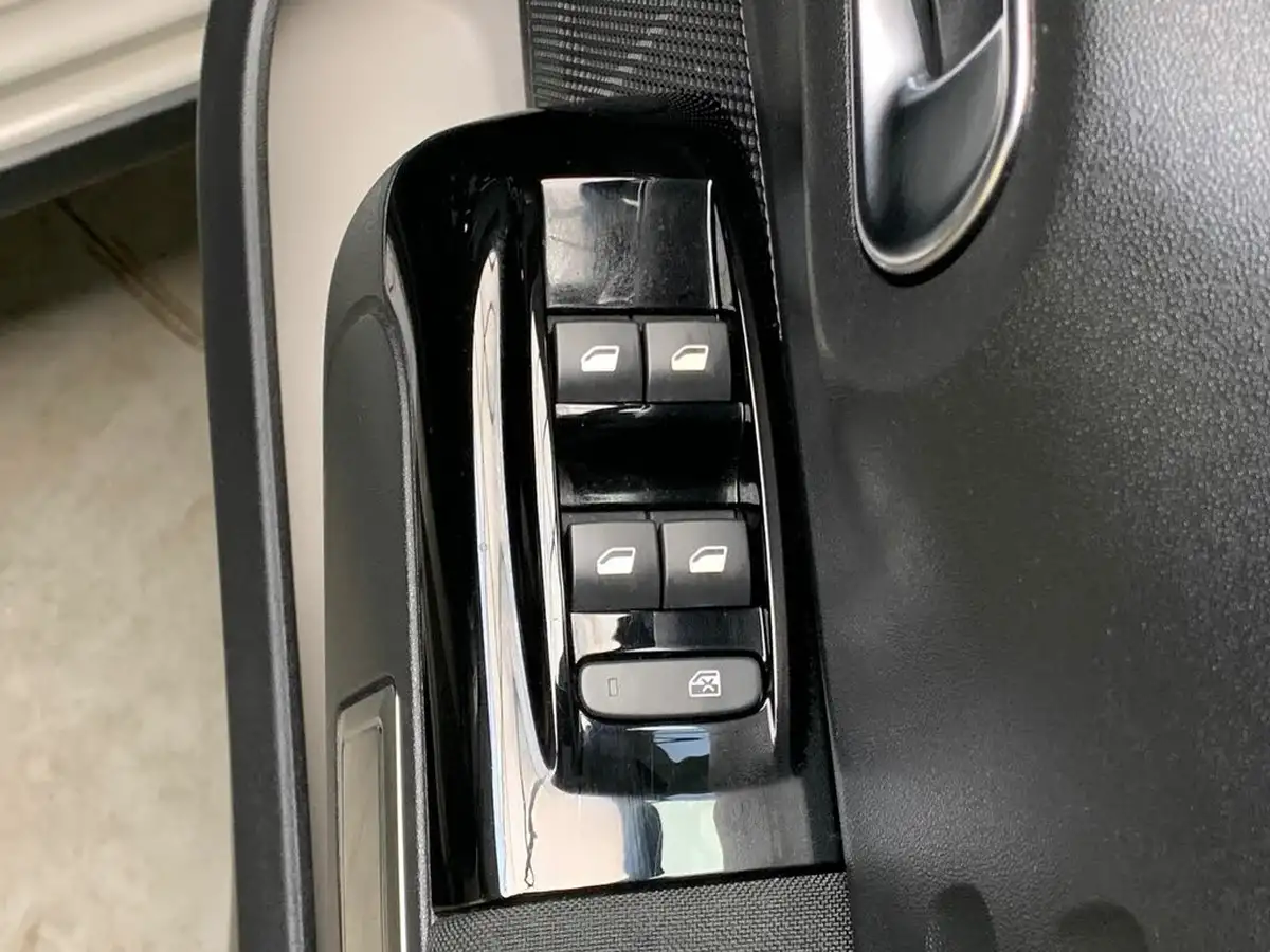 2022-citroen-c3-12-puretech-c-series-big-17