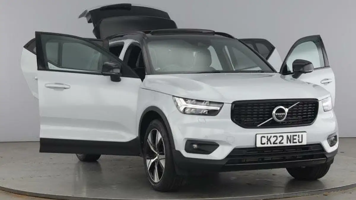 2021-volvo-xc40-15-t5-r-design-262bhp-big-8