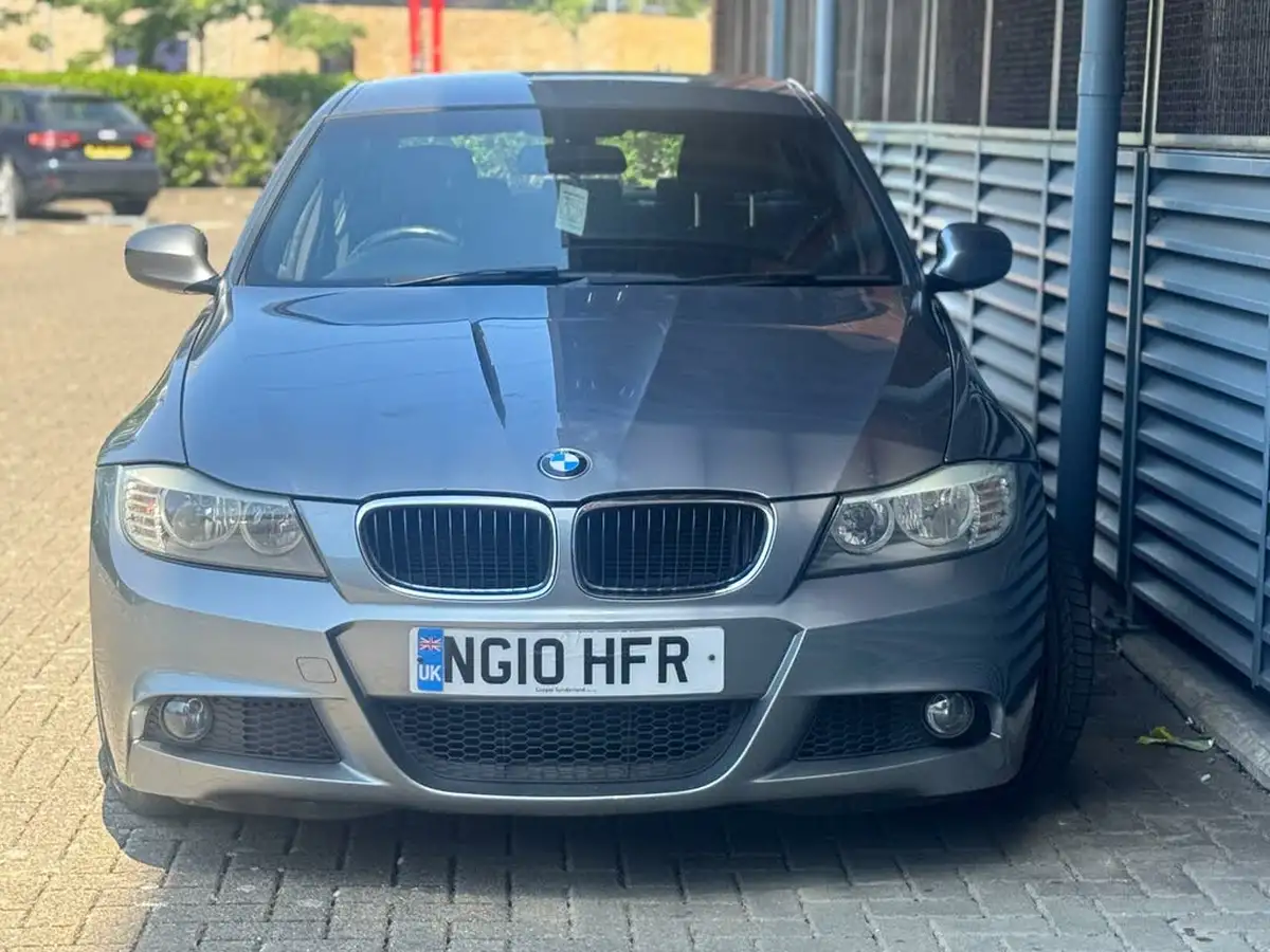 2010-bmw-3-series-20-318i-m-sport-saloon-4d-big-1