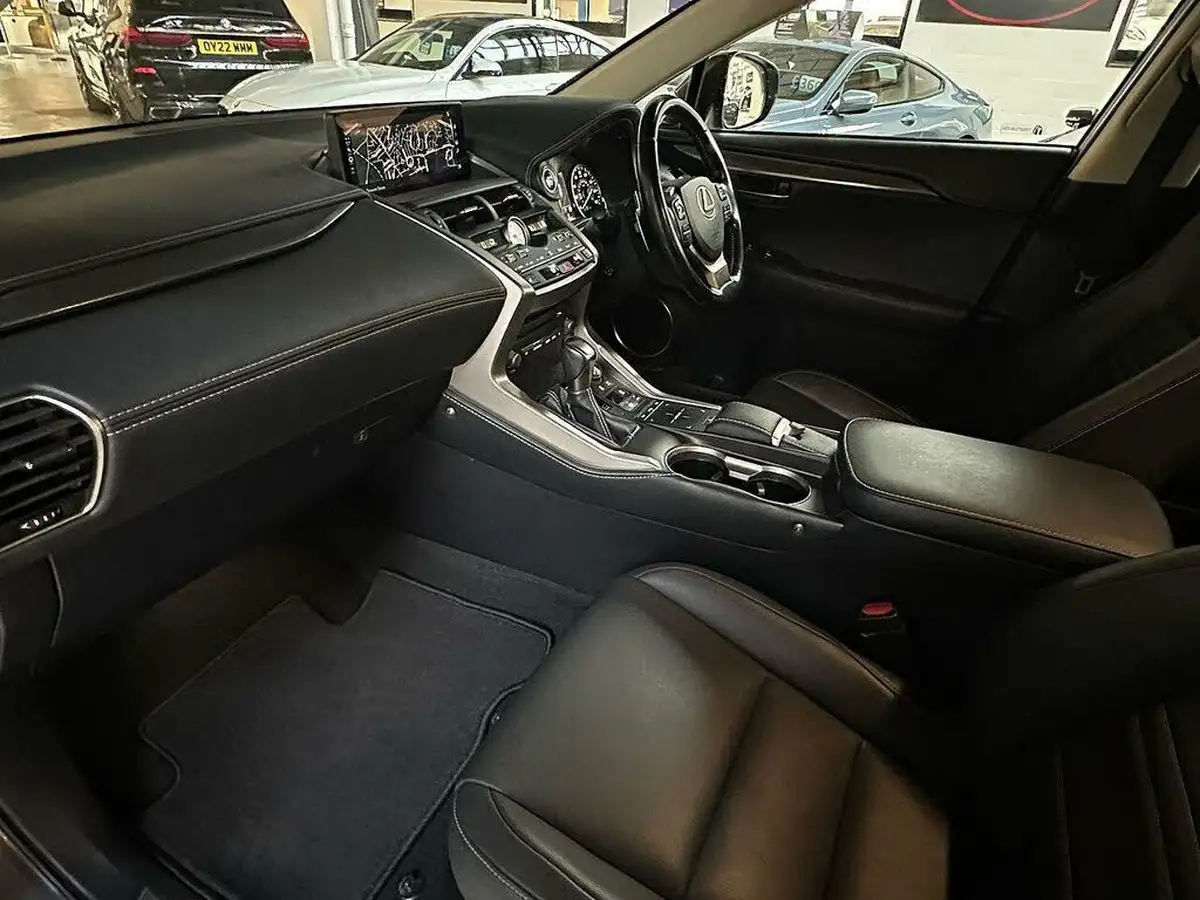 2019-lexus-nx-300h-25-nx-big-16