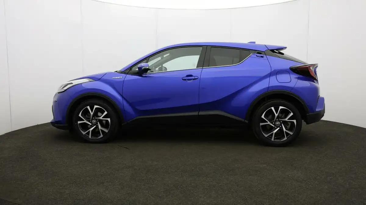 2021-toyota-c-hr-18-vvt-i-design-big-62