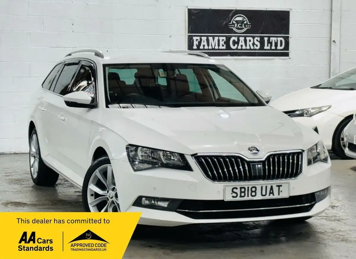 2018-skoda-superb-20tdi-scr-se-technology-estate-dsg-big-0