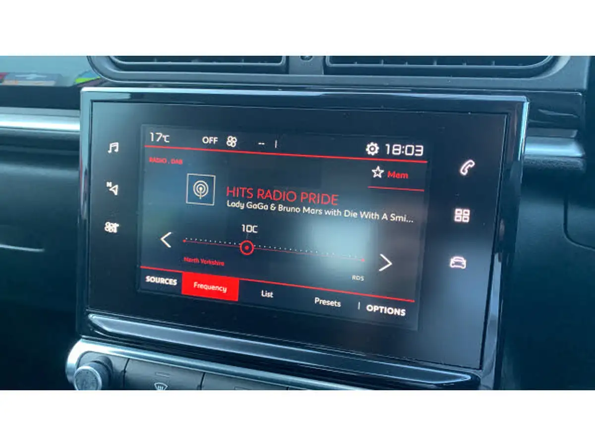 2017-citroen-c3-12-puretech-flair-82ps-big-38