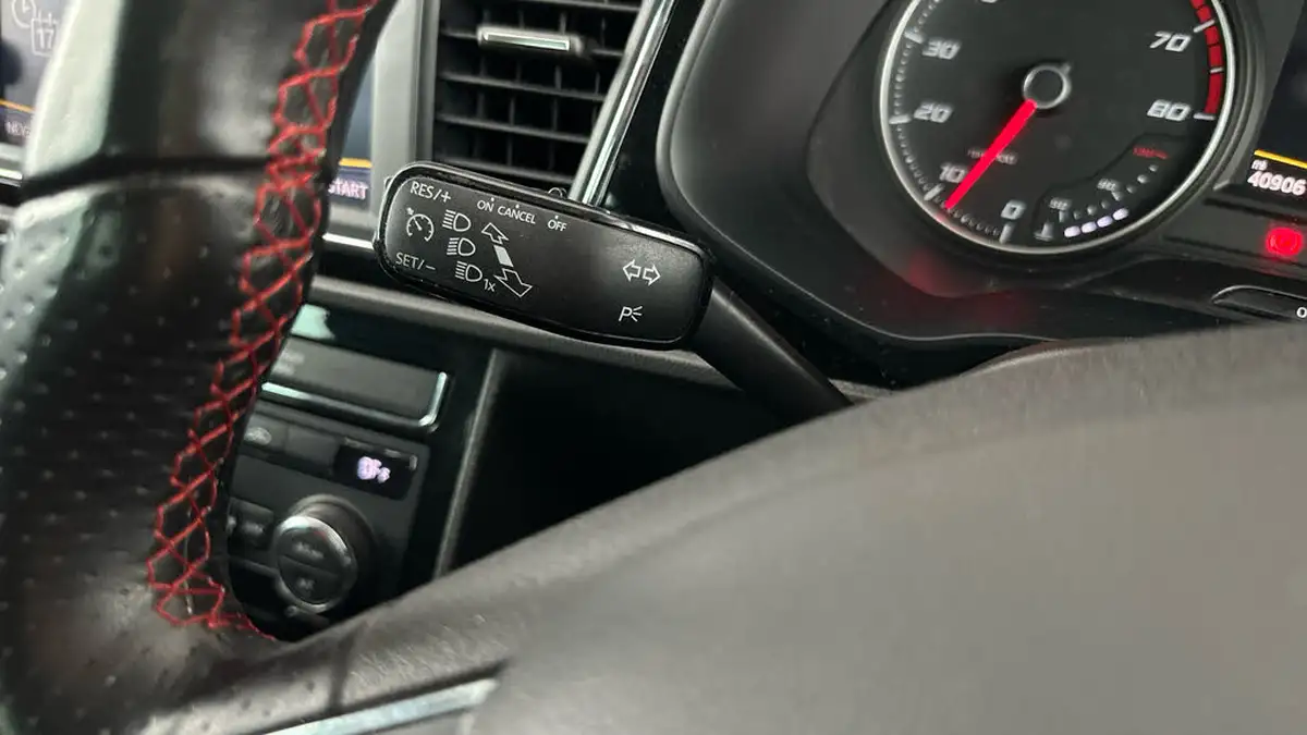 2018-seat-leon-14-tsi-fr-technology-hatchback-5d-big-29