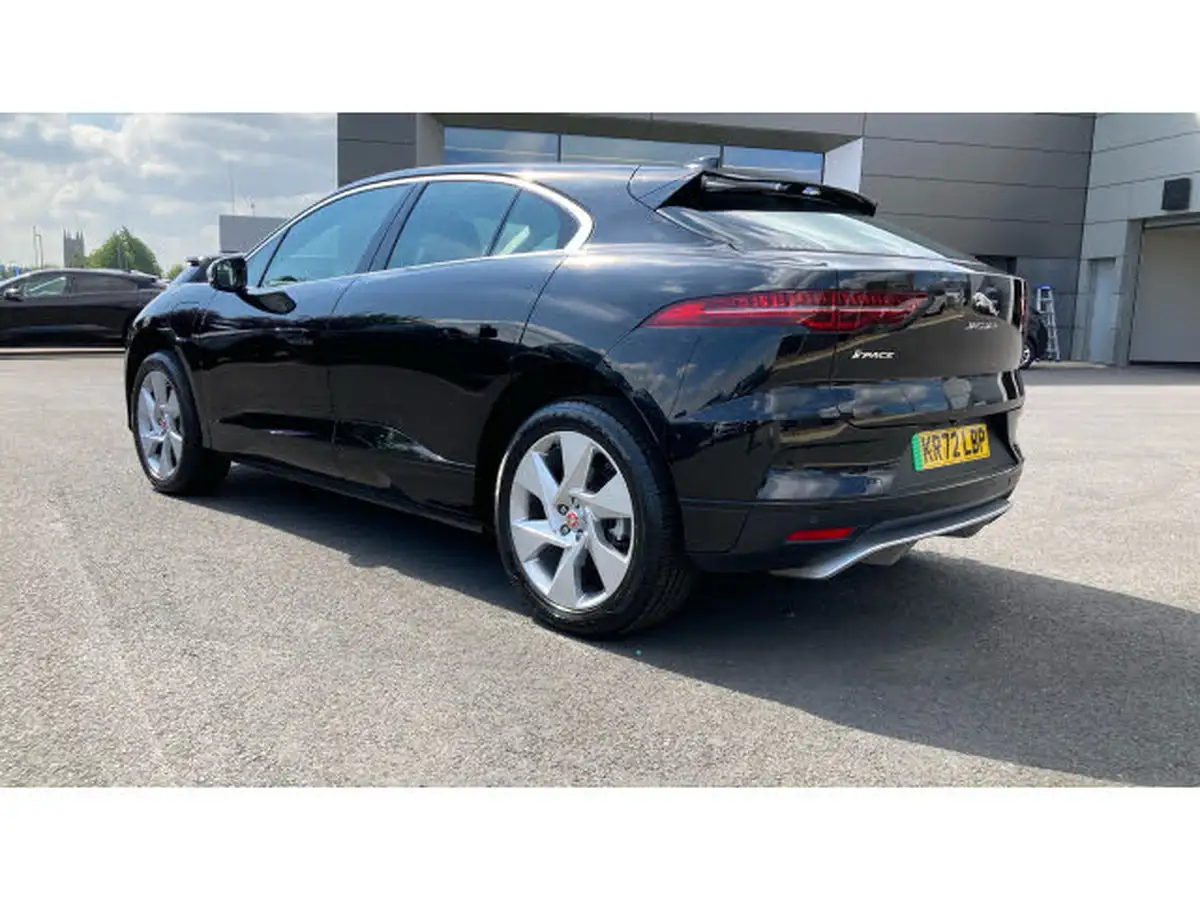 2022-jaguar-i-pace-ev400-se-big-39