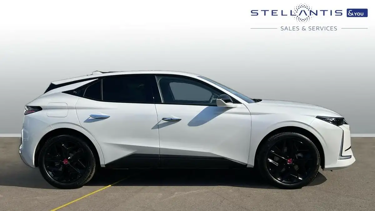 2024-ds-ds-4-e-tense-performance-line-nav-big-1