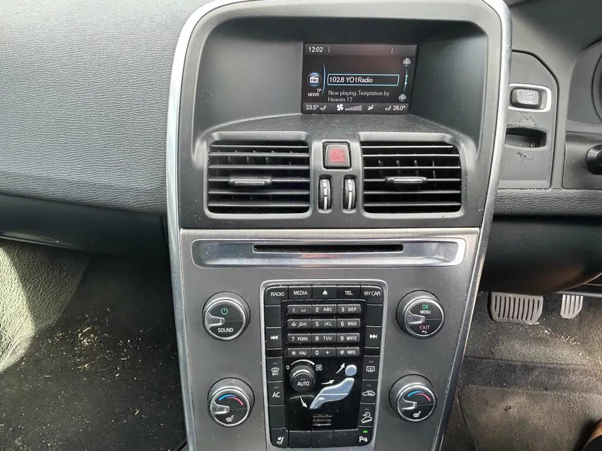 2013-volvo-xc60-24td-d4-se-lux-163bhp-geartronic-big-17