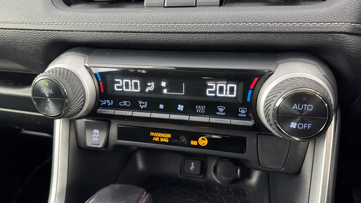 2020-toyota-rav4-25-vvt-i-design-215bhp-big-16
