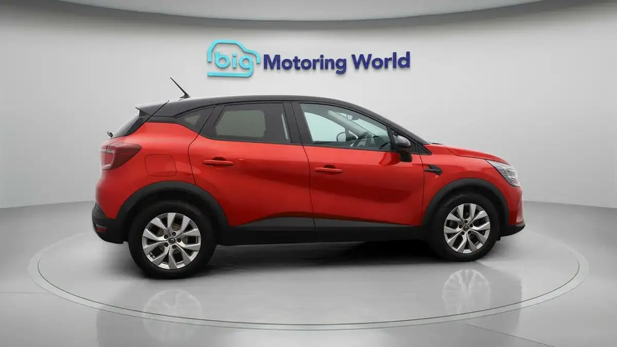 2021-renault-captur-13-tce-iconic-140ps-big-8