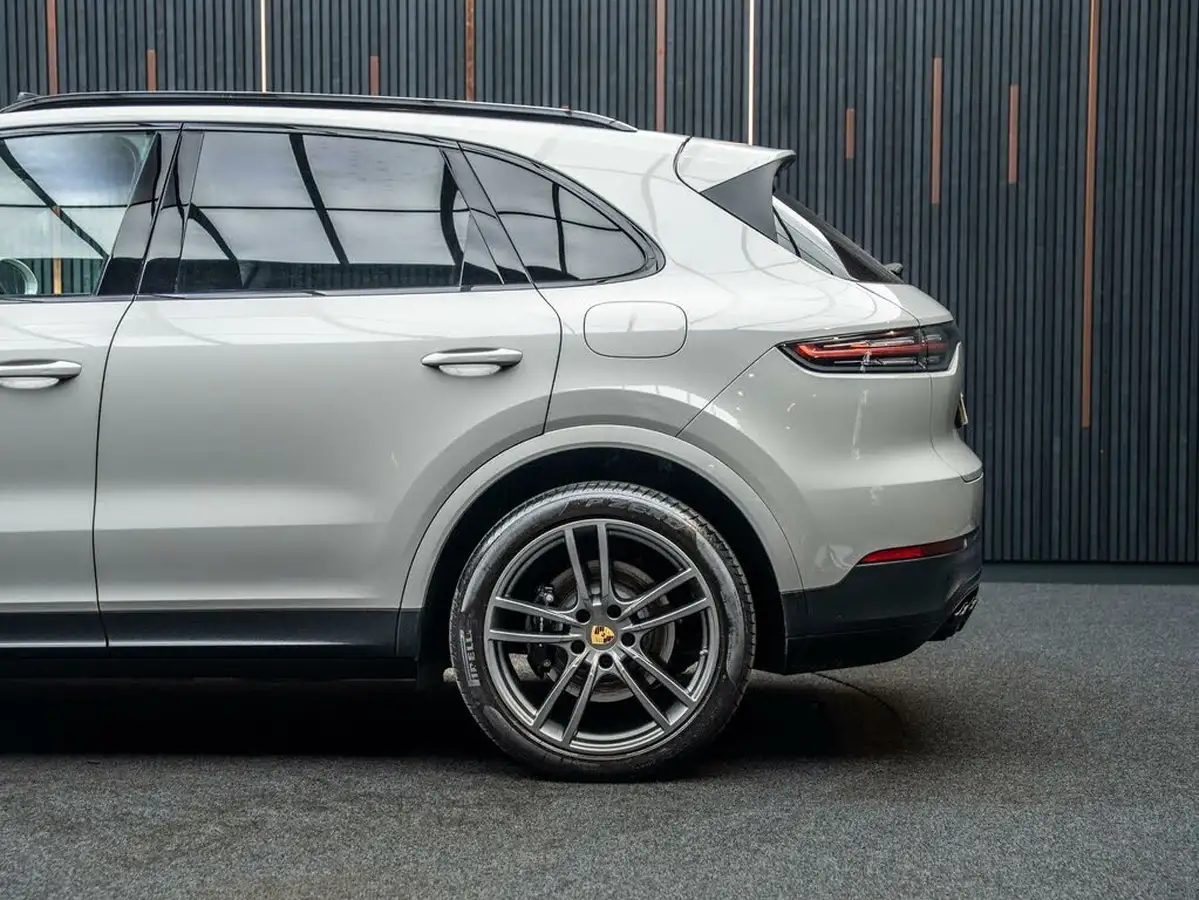 2022-porsche-cayenne-30-v6-e-hybrid-platinum-edition-462ps-station-wagon-big-16