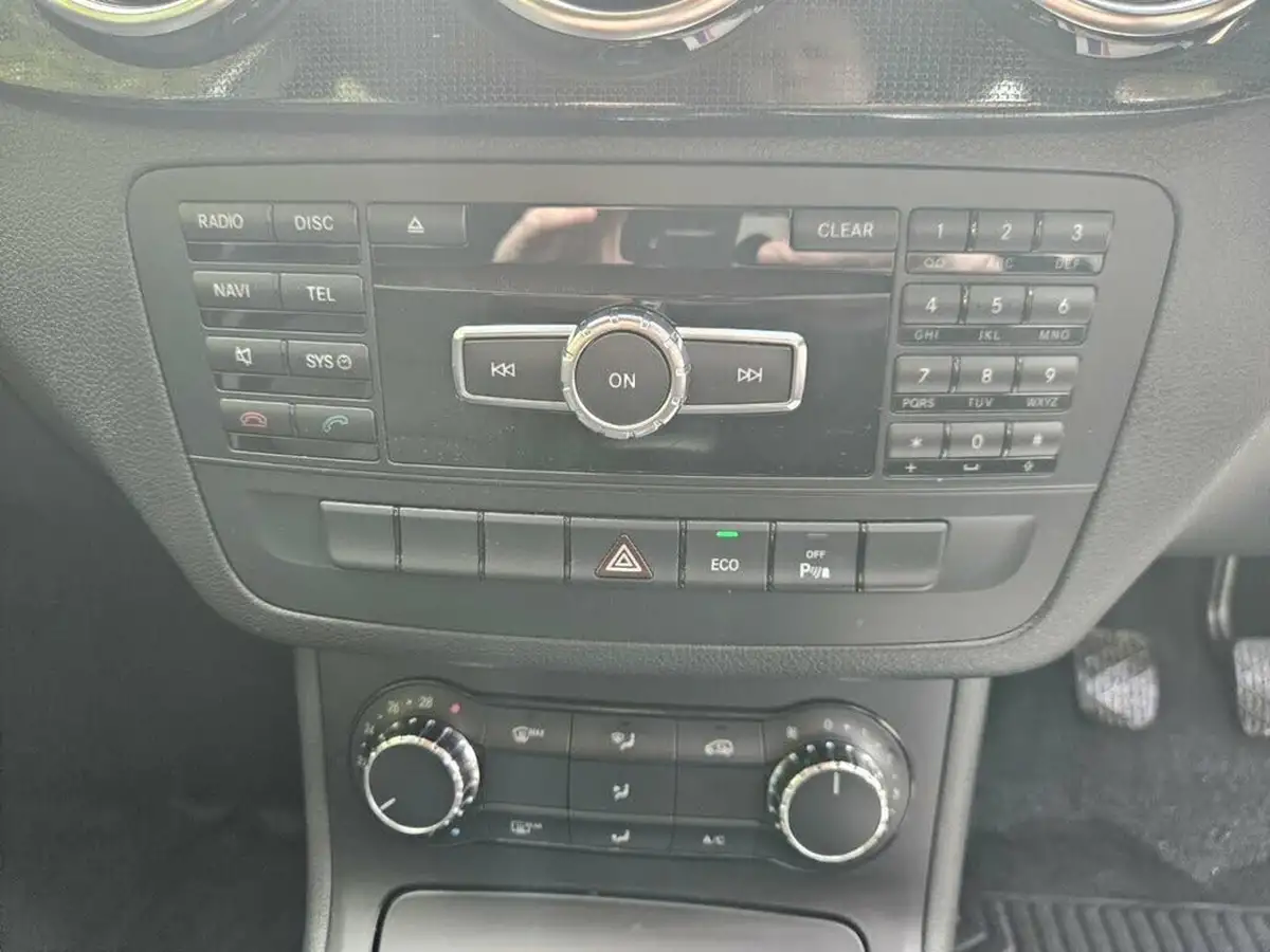 2014-mercedes-benz-b-class-15-cdi-b180-se-15cdi-109bhp-eco-big-16