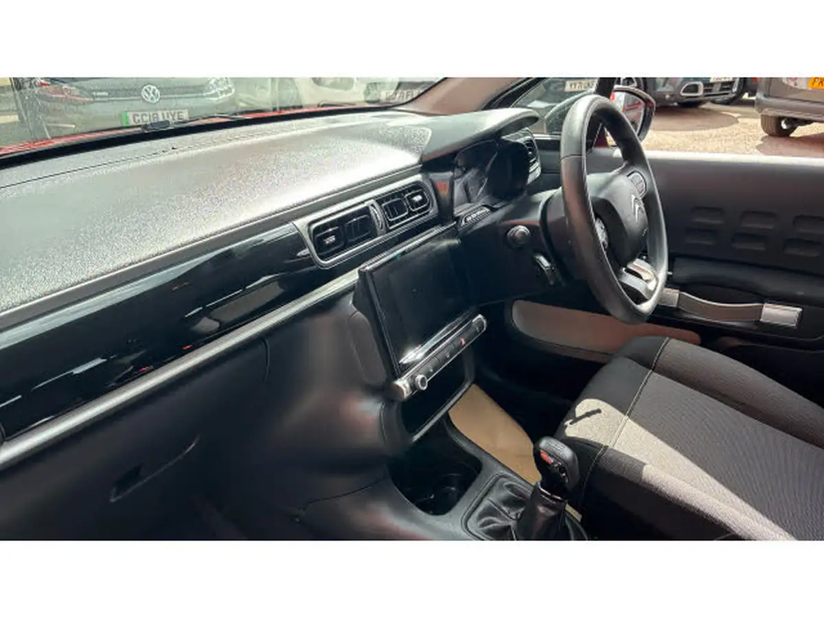 2021-citroen-c3-12-puretech-shine-83ps-big-8