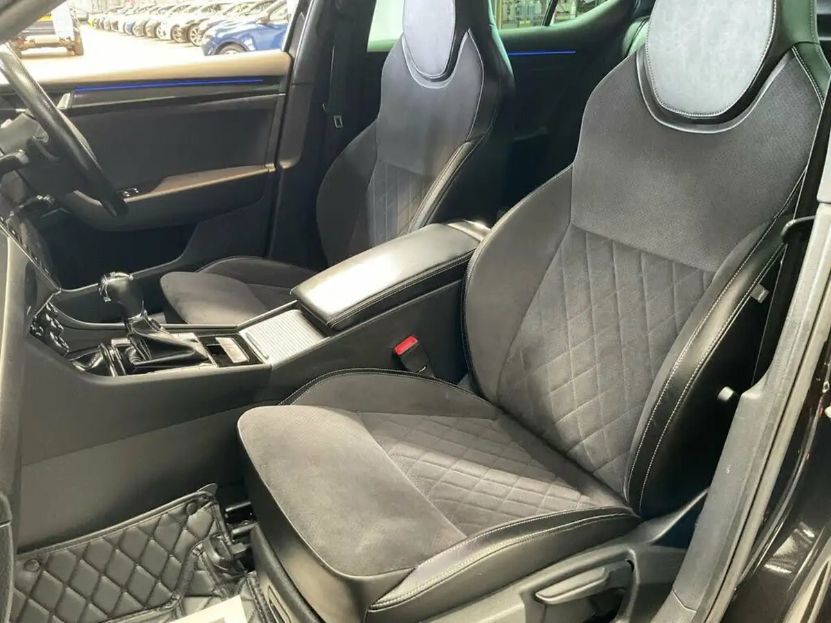 2018-skoda-superb-14-tsi-act-sportline-hatchback-dsg-big-26