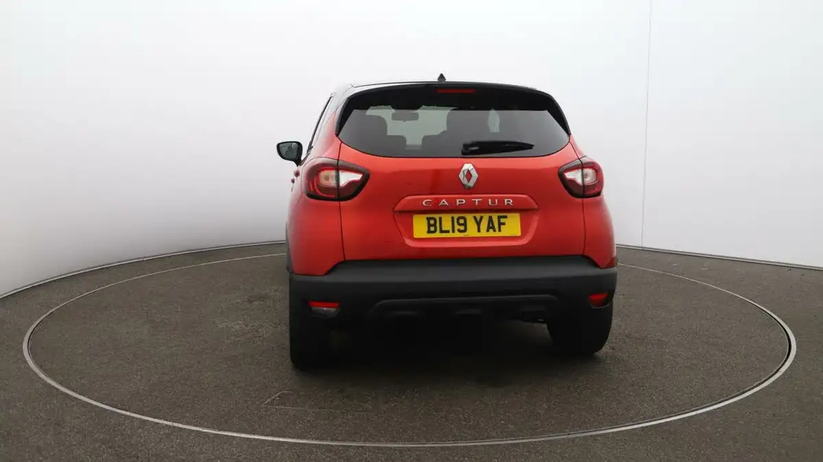 2019-renault-captur-09-tce-iconic-big-58