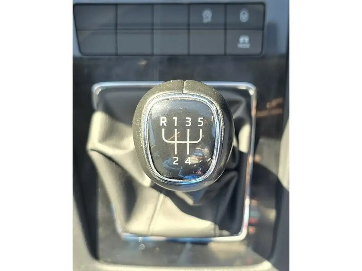 2020-skoda-octavia-16tdi-se-l-estate-big-15