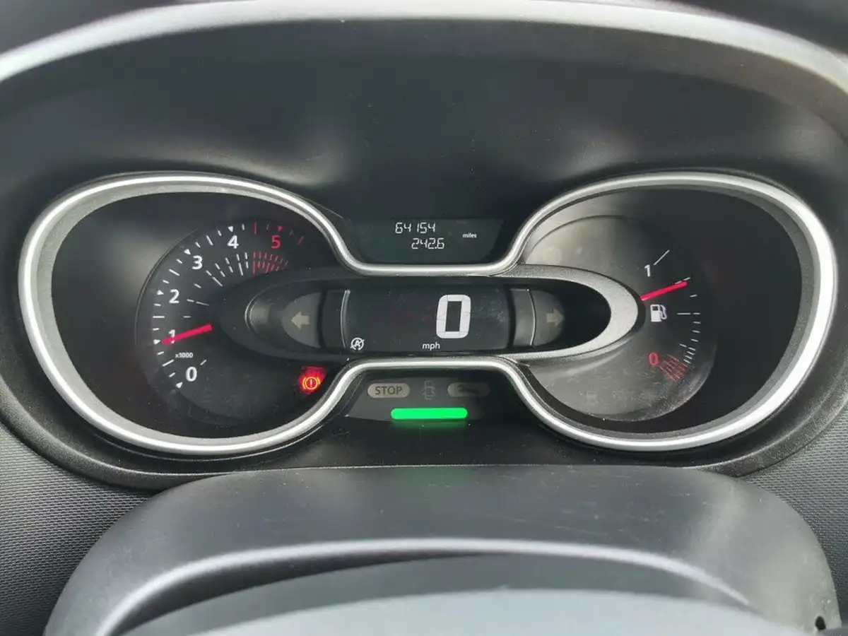 2021-renault-trafic-20dci-ll30-energy-120-business-panel-big-13