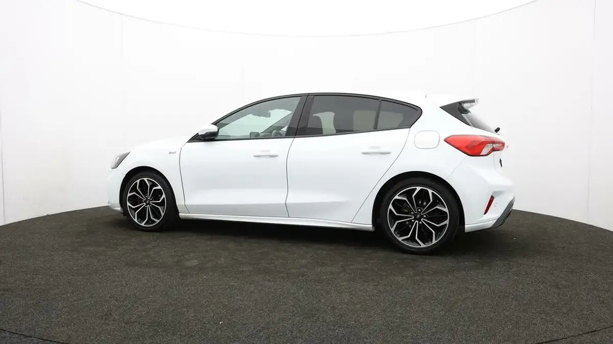 2019-ford-focus-10t-st-line-x-hatchback-big-72