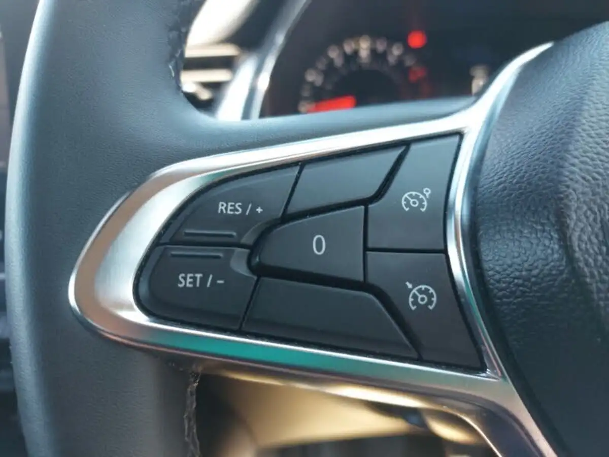 2022-renault-captur-10-tce-iconic-edition-big-17