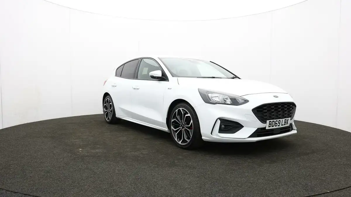 2019-ford-focus-10t-st-line-x-hatchback-big-48
