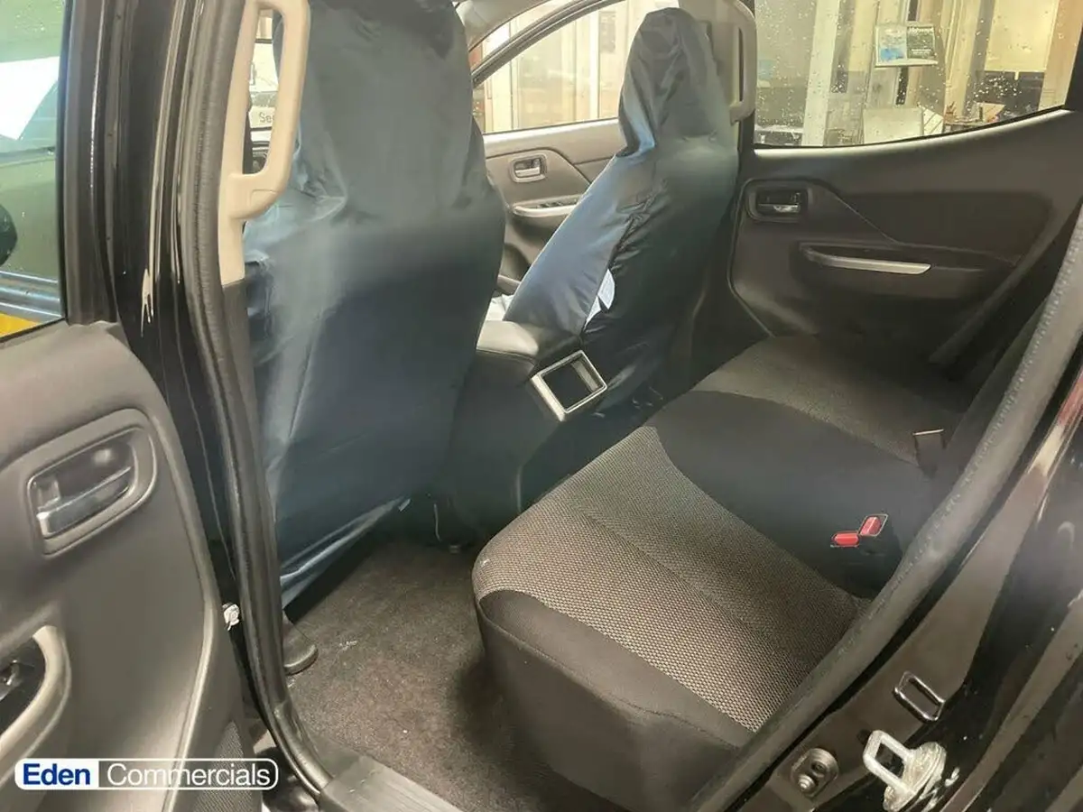 2020-mitsubishi-l200-22di-d-warrior-big-57