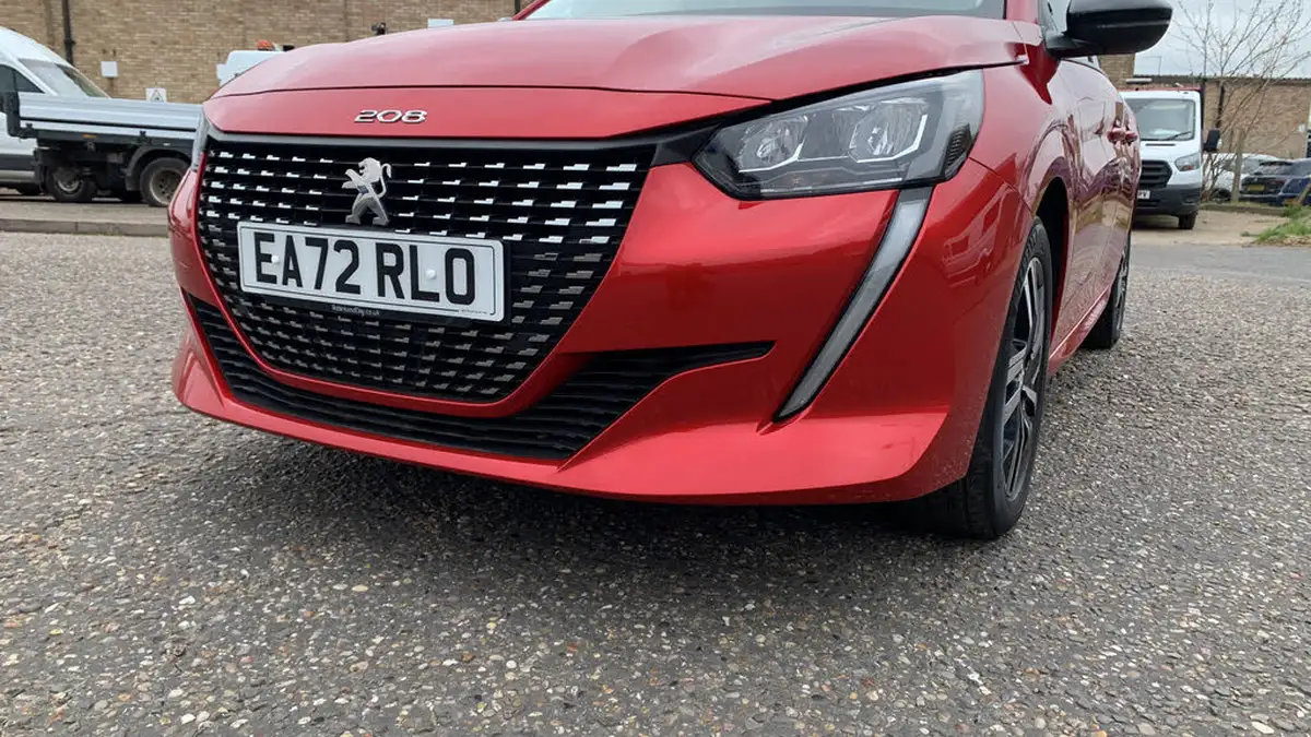 2023-peugeot-208-12-puretech-allure-premium-100ps-big-55