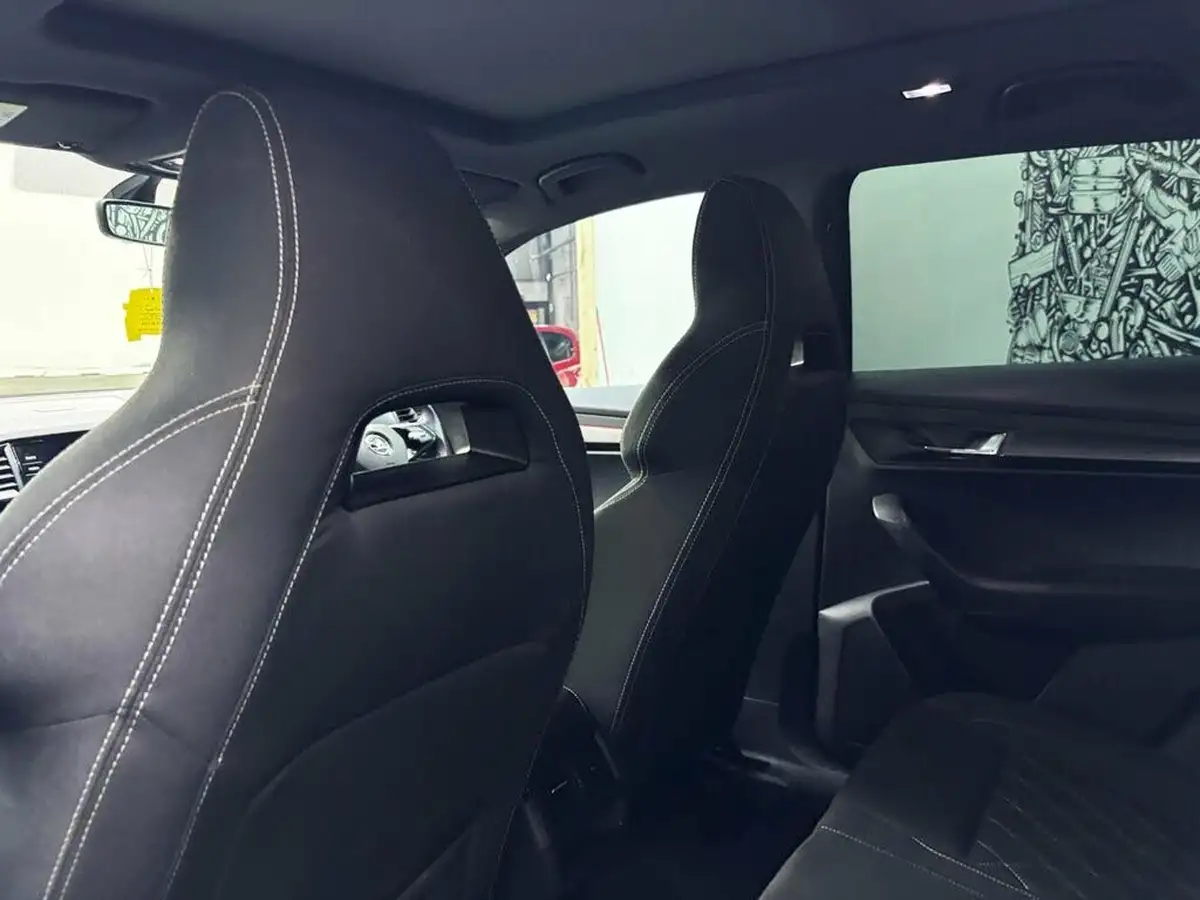 2020-skoda-karoq-15-tsi-sportline-dsg-big-27