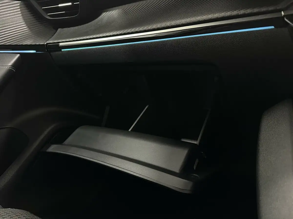 2022-peugeot-2008-suv-12-puretech-gt-eat8-big-26