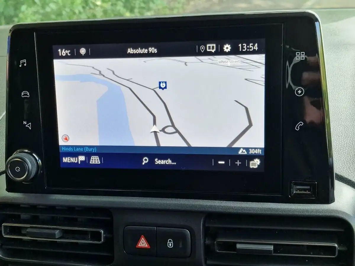 2023-vauxhall-combo-life-e-design-xl-big-26