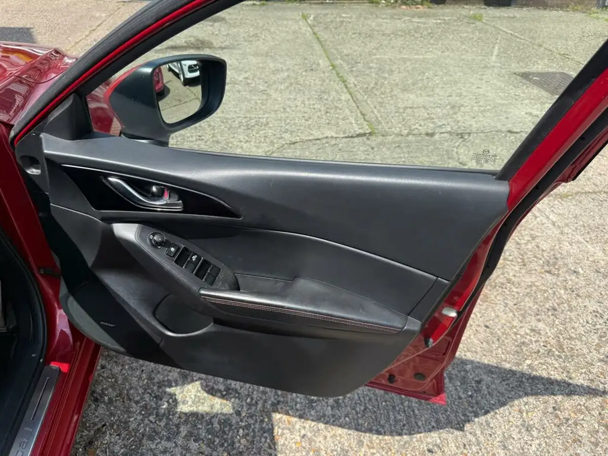 2014-mazda-mazda3-20-sport-nav-165ps-hatchback-5d-big-13