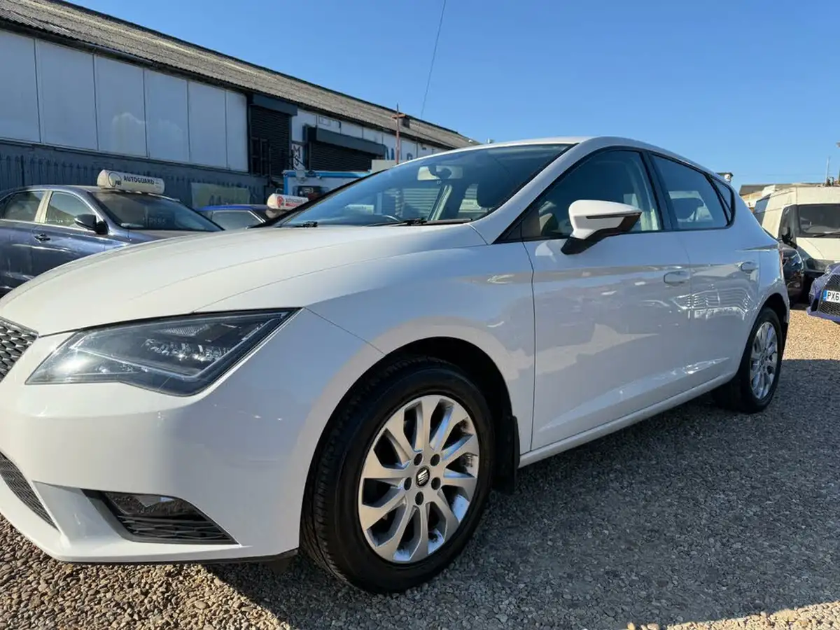 2015-seat-leon-12-se-tech-pack-tsi-110ps-hatchback-5d-dsg-big-7