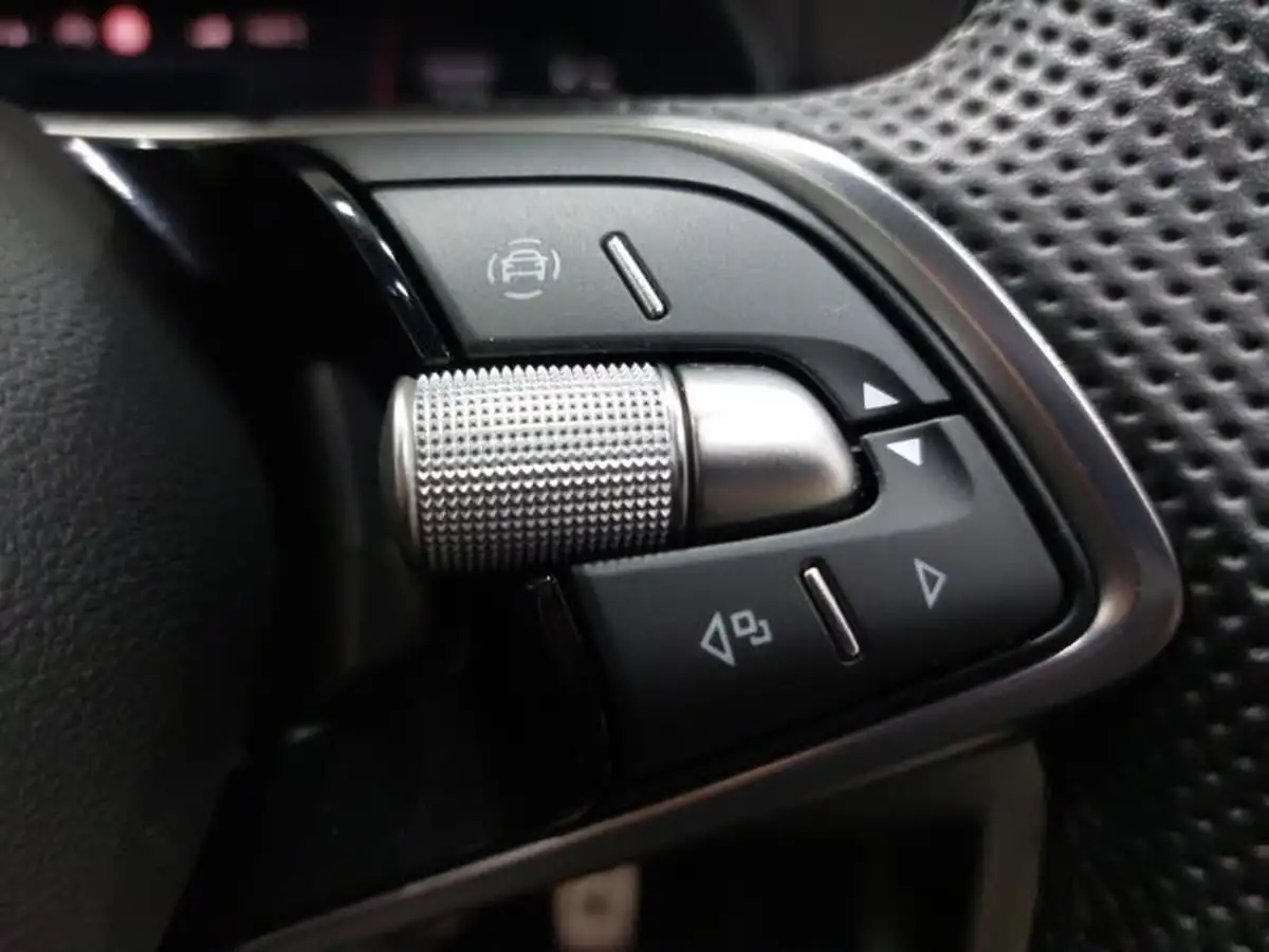 2024-skoda-kamiq-10-tsi-monte-carlo-116ps-dsg-big-12