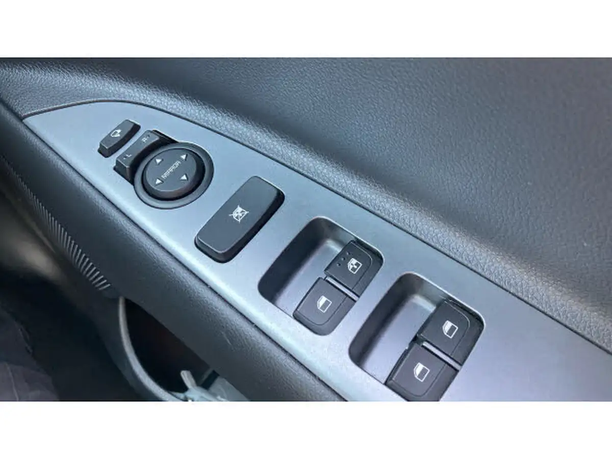 2024-kia-stonic-10-t-gdi-gt-line-s-98bhp-dct-big-20