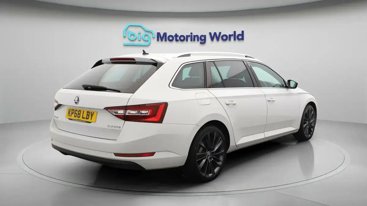 2018-skoda-superb-20tdi-scr-se-l-executive-190ps-estate-big-7