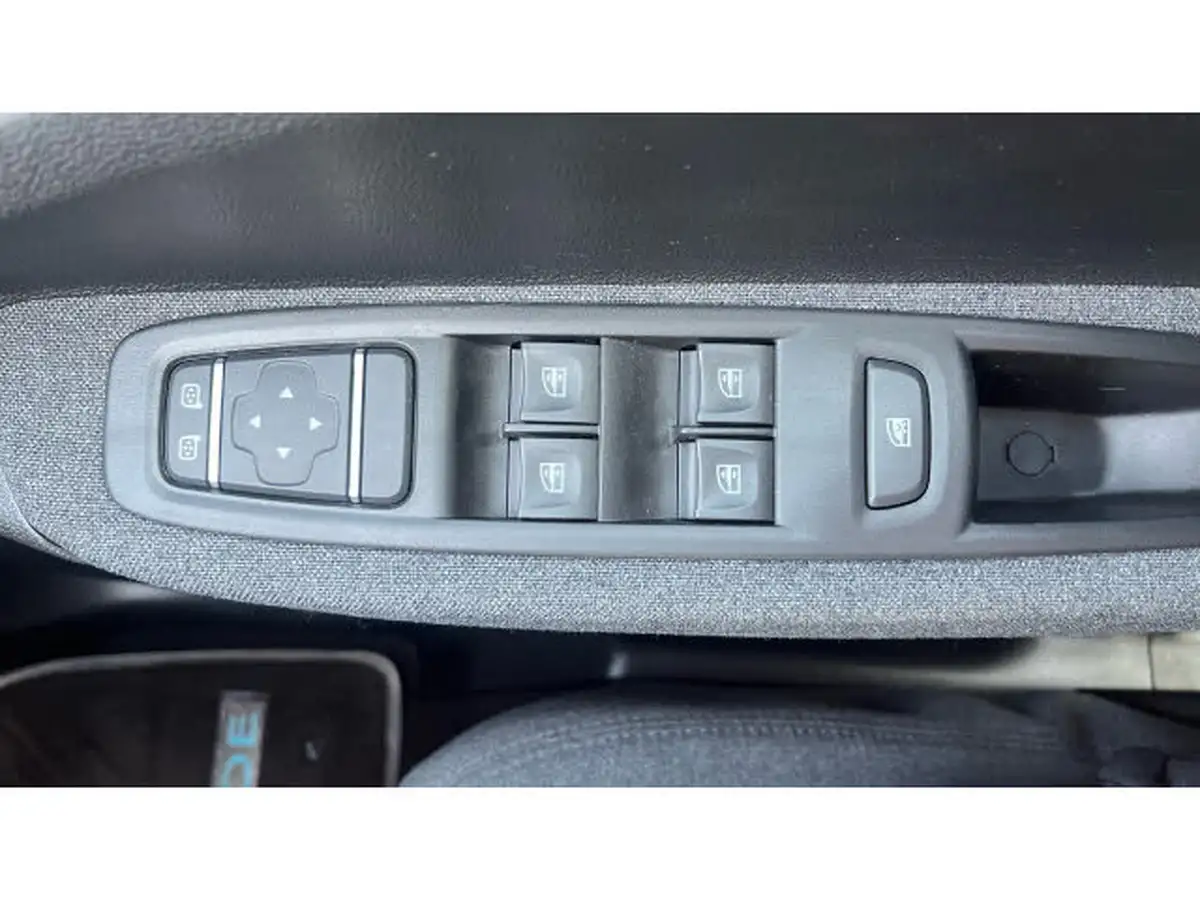 2021-renault-zoe-e-iconic-135ps-r135ev50-rapid-charge-big-29