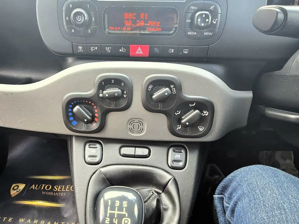 2014-fiat-panda-12-easy-big-27