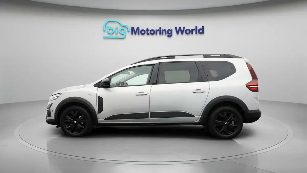 2022-dacia-jogger-10-tce-extreme-se-big-3
