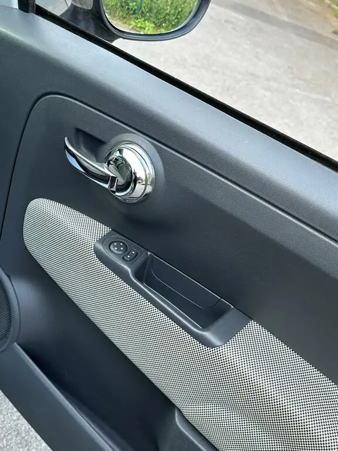 2011-fiat-500-12-lounge-big-49