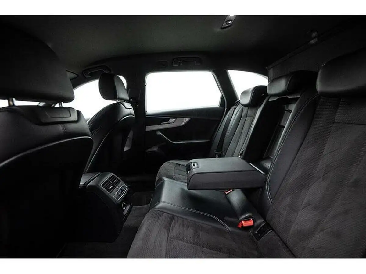 2018-audi-a4-avant-14-tfsi-s-line-tronic-big-45